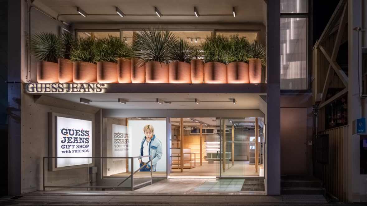 Guess, Tokio