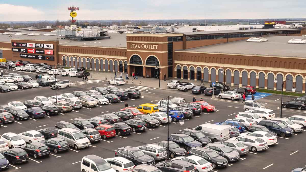 Ptak Outlet