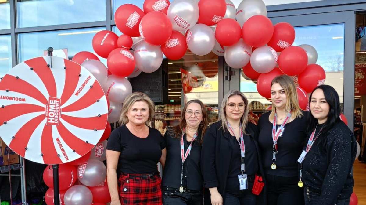 Woolworth kontynuuje ekspansję i otwiera dwa sklepy