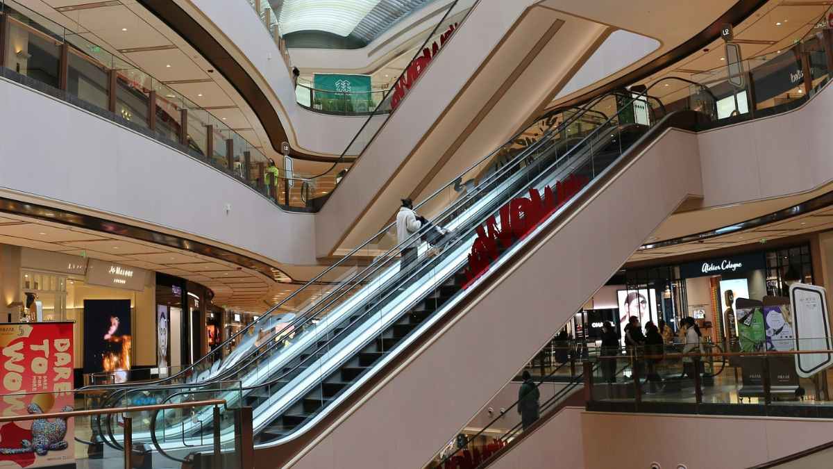 centrum handlowe, Cushman & Wakefield