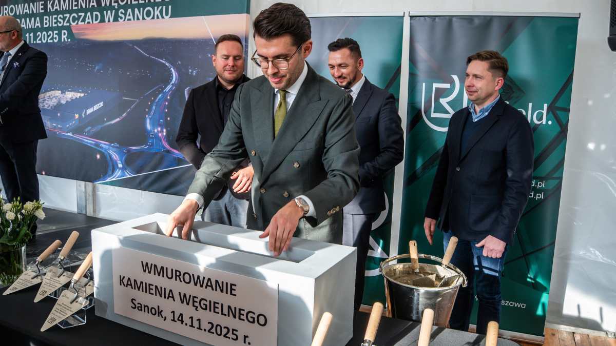 Brama Bieszczad, Refield