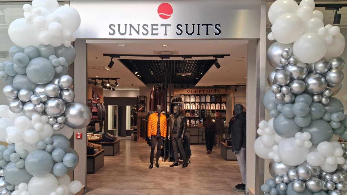 Sunset Suits, Galeria Leszno