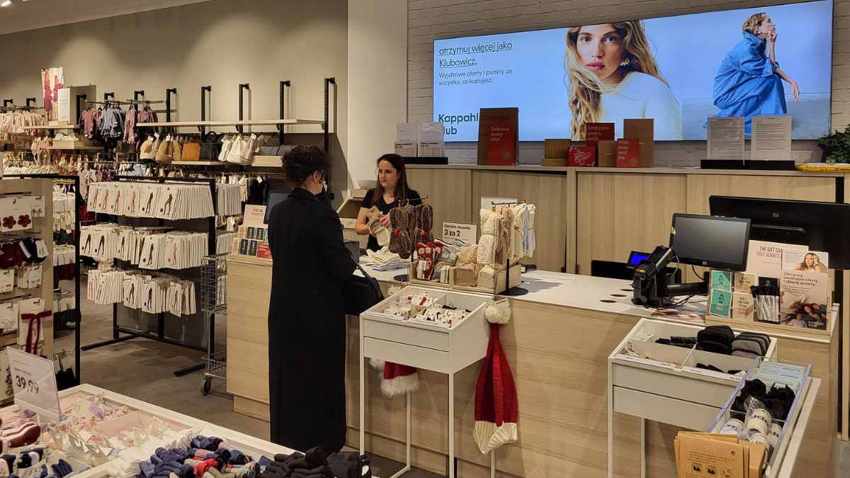 Kappahl i Newbie utrzymują wysoki poziom satysfakcji polskich klientów