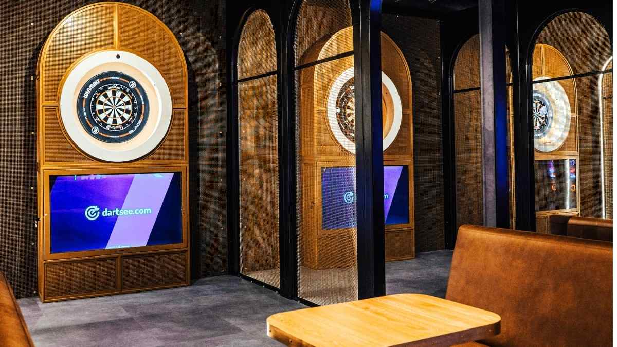 Arcade Bee, Hala Koszyki