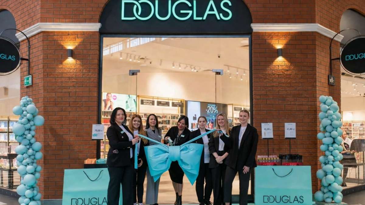 Douglas, Ptak Outlet