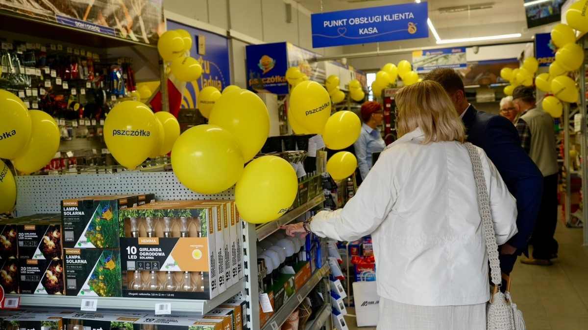 Grupa Majster świętuje setne otwarcie marketu sieci partnerskiej Pszczółka