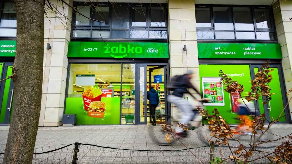 Właściciel Circle K planuje przejęcie Żabki